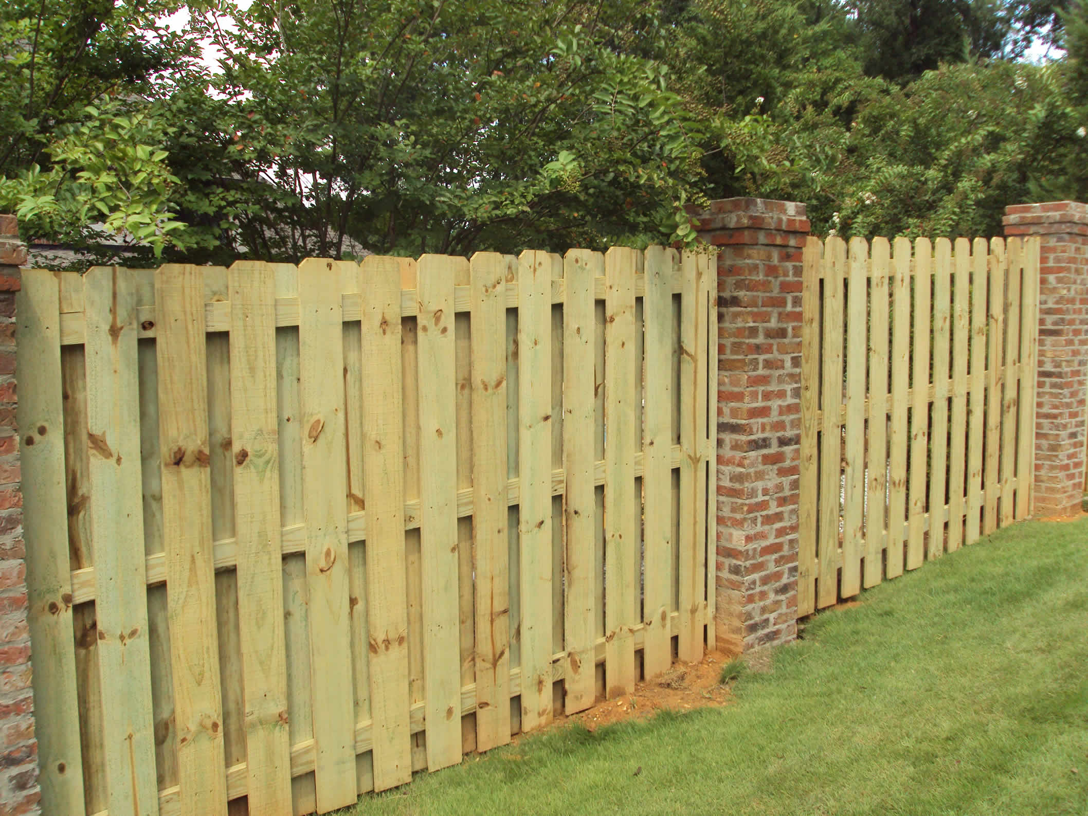 Wood Fence Birmingham AL | Residential Roofing Services