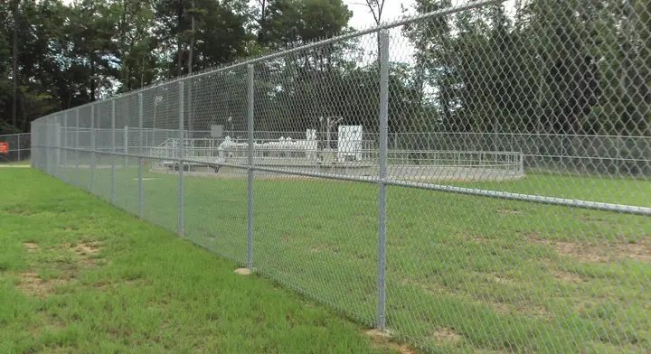 Utility yard enclosure